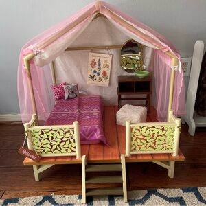 American Girl Doll Kira House / Hut
